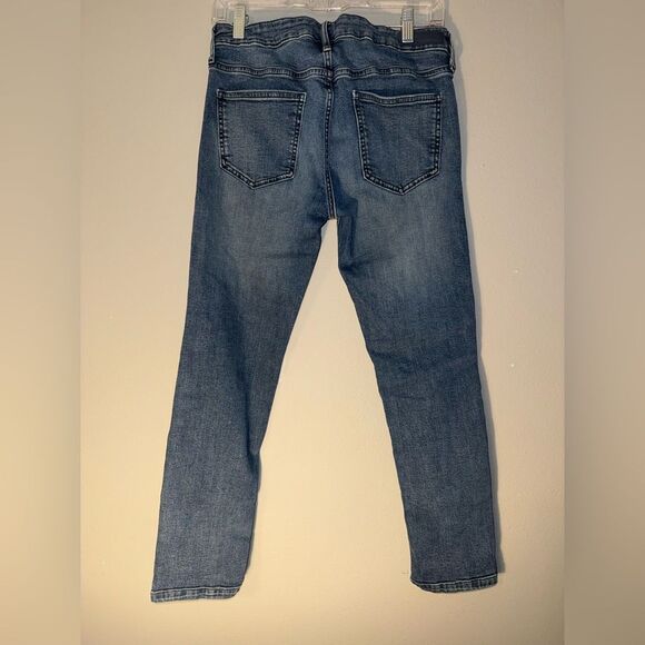 Calvin Klein dark wash non ripped Midrise jeans “slim boyfriend” size 6 - Picture 5 of 8